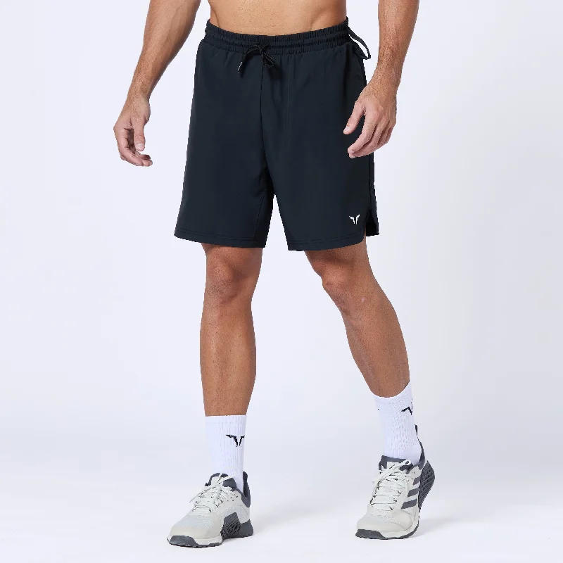 Men's camo print cargo shorts for outdoor adventuresEssential Pro 7 Inch Shorts - Black