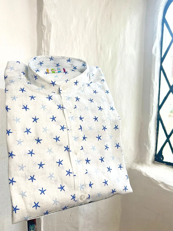 Men's Retro - Style Hawaiian Print Casual Shirts in Bold Patterns for a Tropical VacationCAPRI